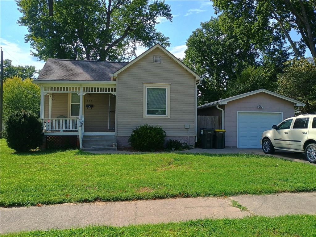 204 S 2nd Street, Lansing KS