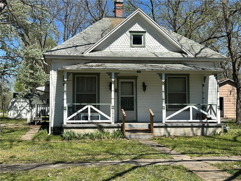 111 W 7th Street, Pleasanton KS