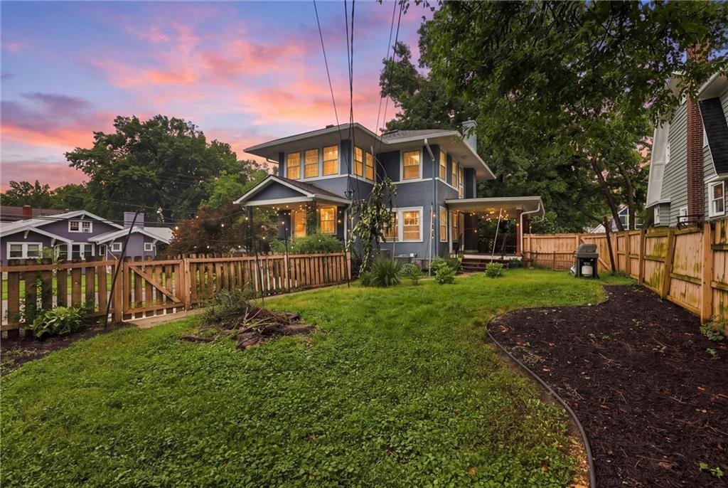 5900 Oak Street, Kansas City MO