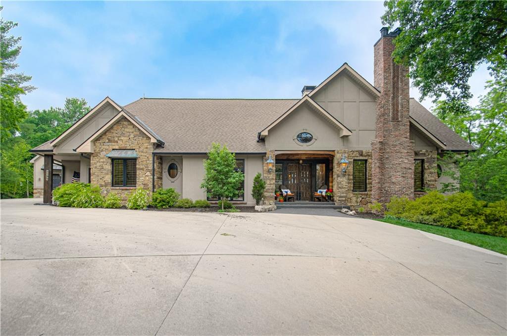 8700 Meadow Lane, Leawood KS