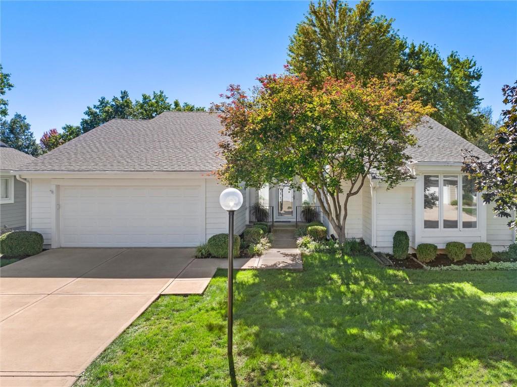 2009 W 123rd Terrace, Leawood KS