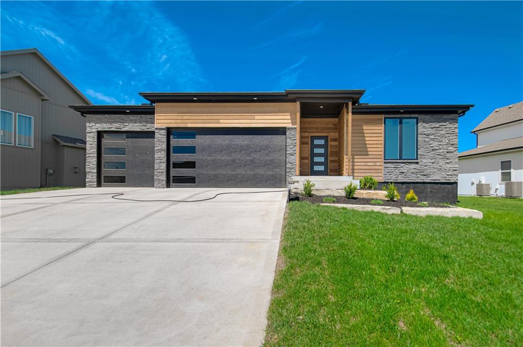 7604 N Gower Avenue, Kansas City MO