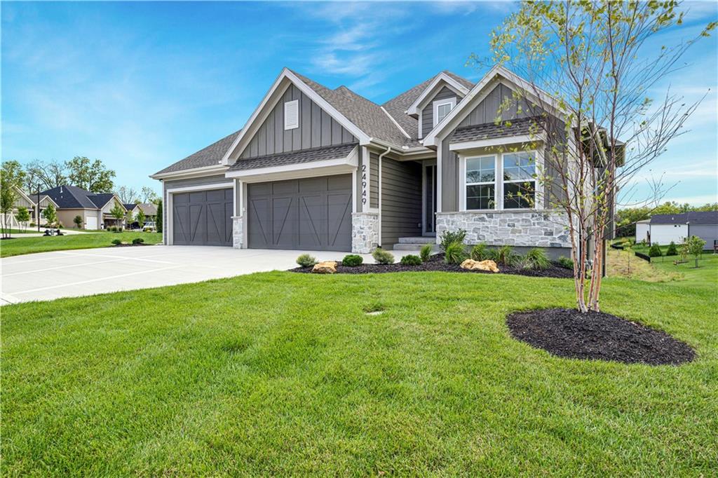 24949 W 98th Place, Lenexa KS