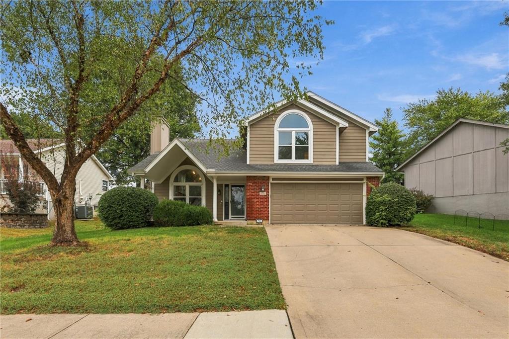 701 NW Rosaceae Drive, Blue Springs MO