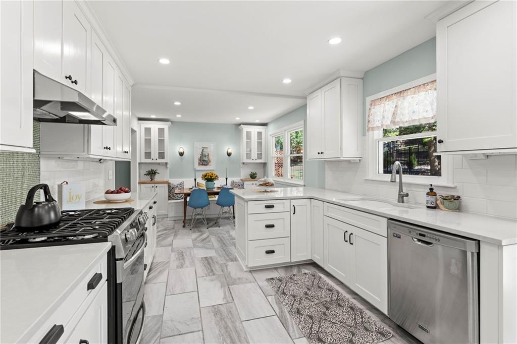 9301 LAMAR Avenue, Overland Park KS
