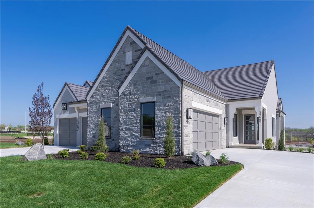 13709 Pembroke Lane, Leawood KS