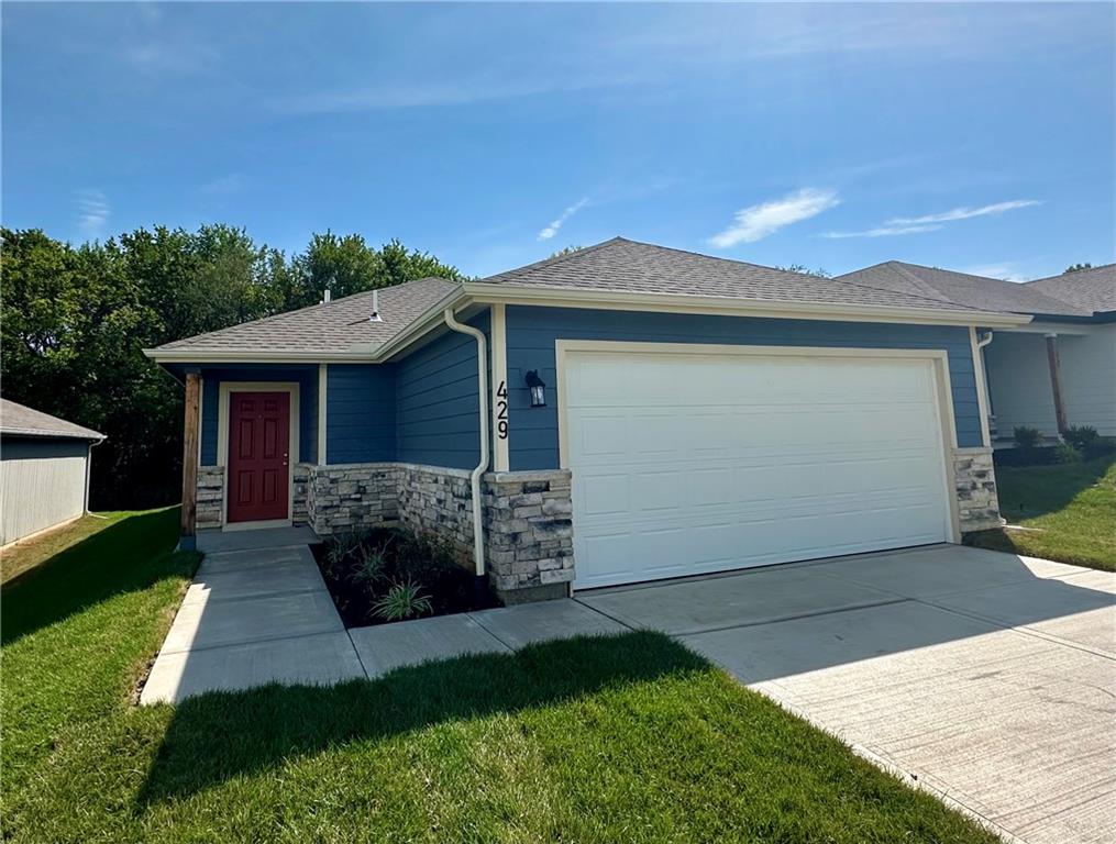 429 Valley View Drive, Tonganoxie KS