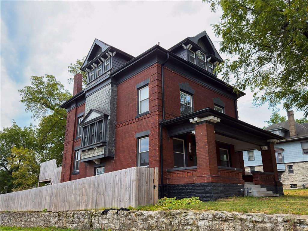 2801 Forest Avenue, Kansas City MO