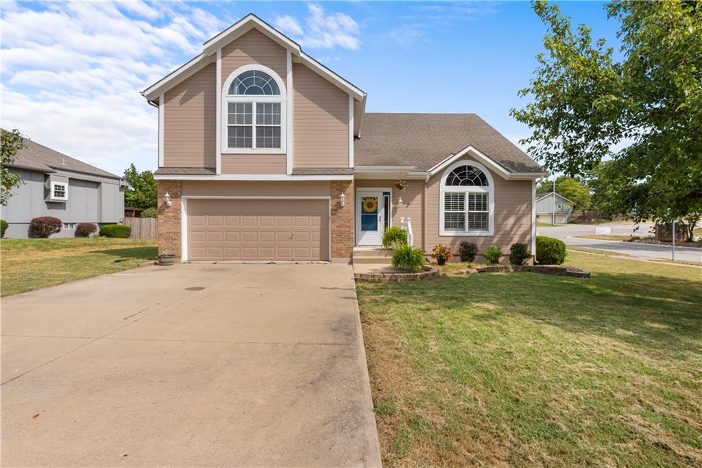 4413 SW Hillside Drive