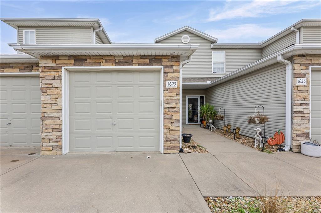 1623 SW Mission Road, Lee's Summit MO