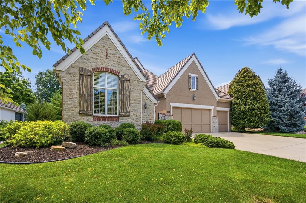 15212 Fontana Street, Leawood KS