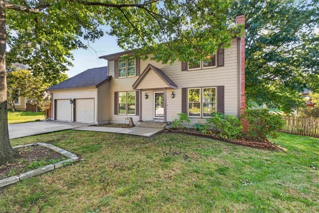 1501 SE Long Place, Lee's Summit MO