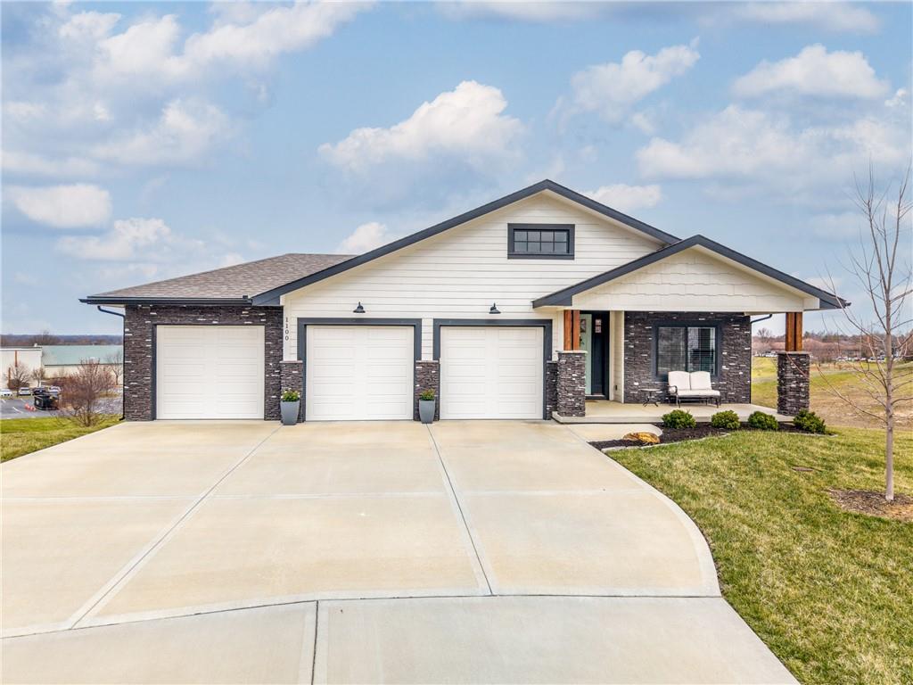 1100 NE Goshen Court