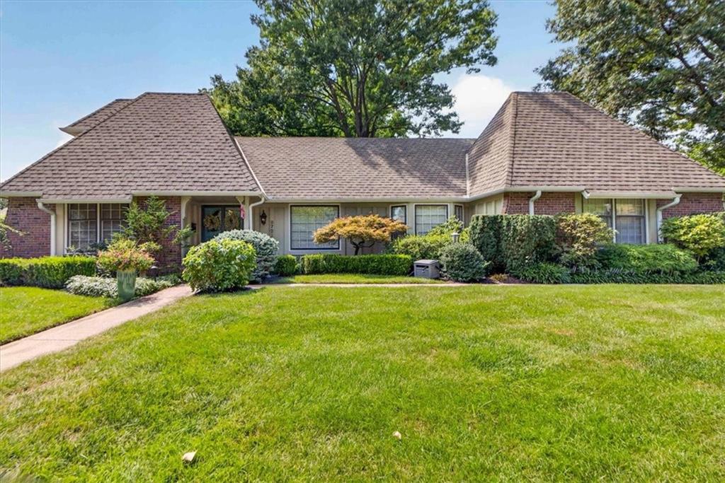 9722 Briar Street, Overland Park KS