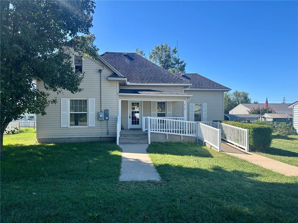 210 Main Street, Galesburg KS
