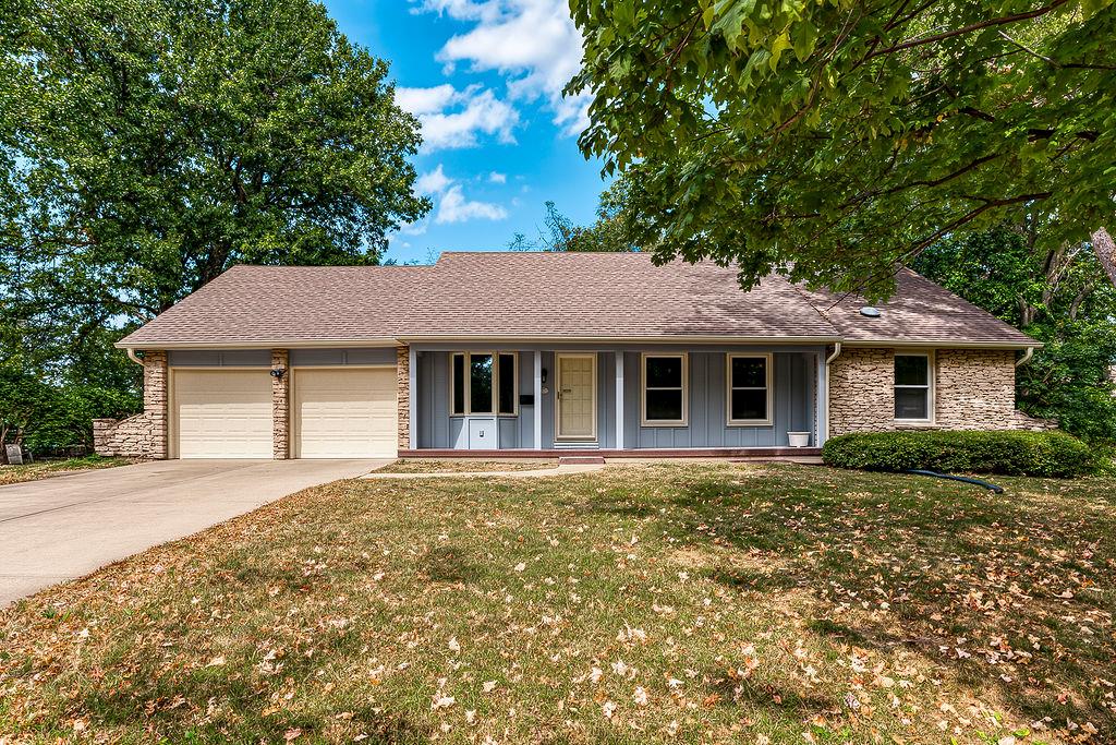 8606 W 88th Street, Overland Park KS