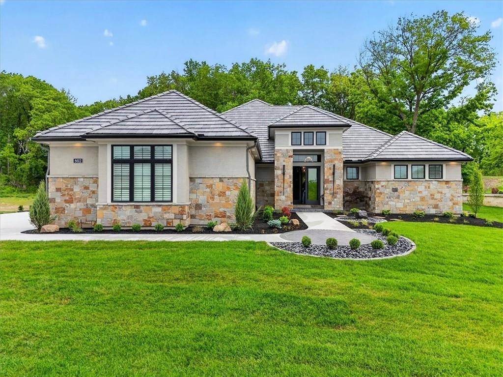 8612 Westridge Court, Parkville MO