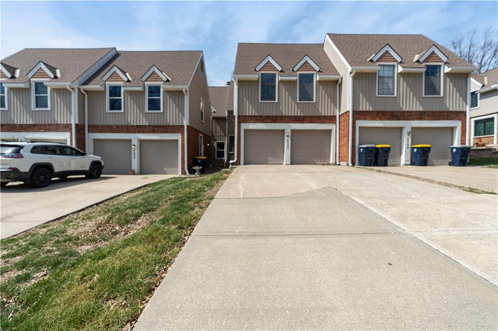 8240 NW Birch Lane, Kansas City MO