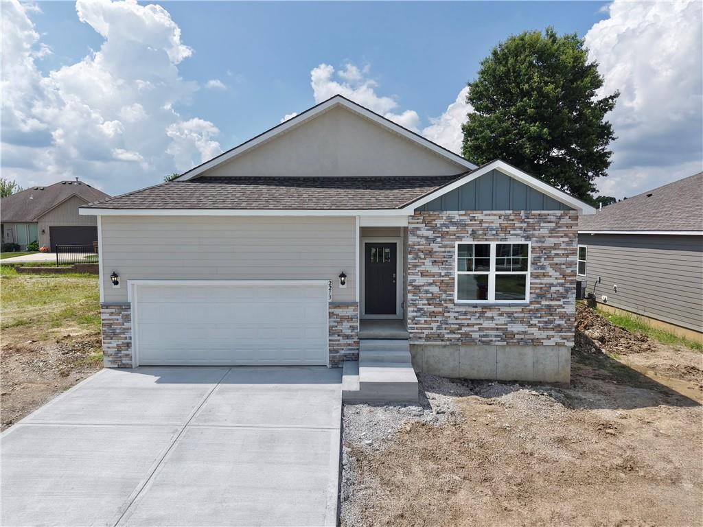 2213 Crestview Place