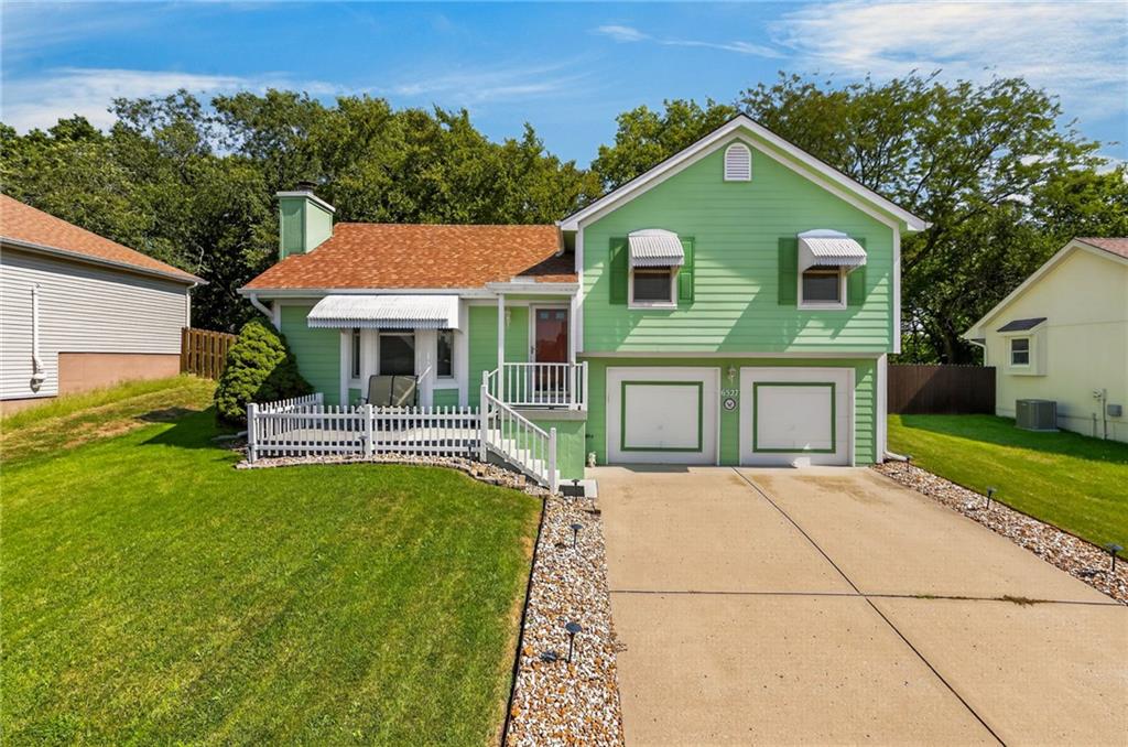6527 Sioux Drive, Parkville MO
