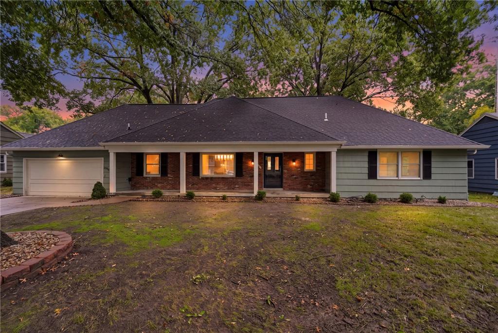 6910 W 101st Street, Overland Park KS