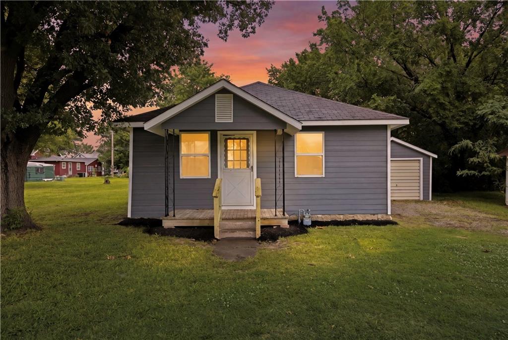 914 N 11th Street, Neodesha KS