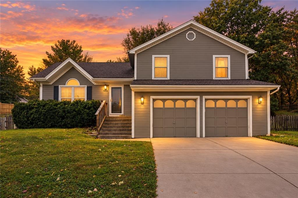 7606 NW 73rd Court, Kansas City MO