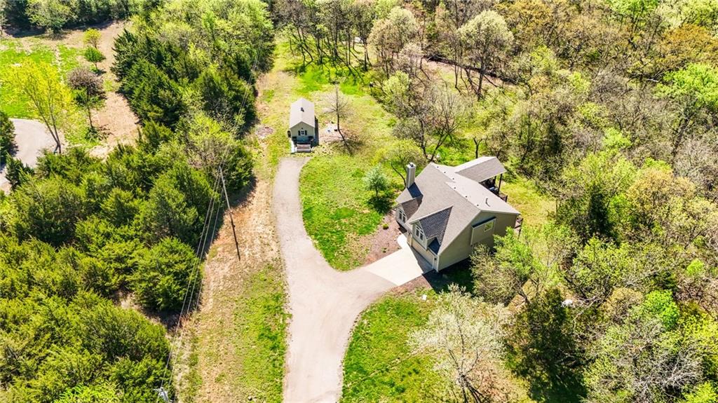 881 N 1928 Road, Lecompton KS