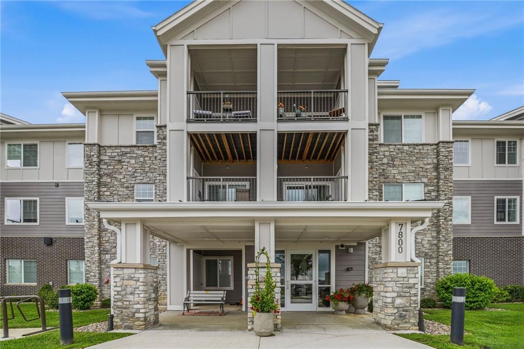7800 W 123rd Street #303, Overland Park KS