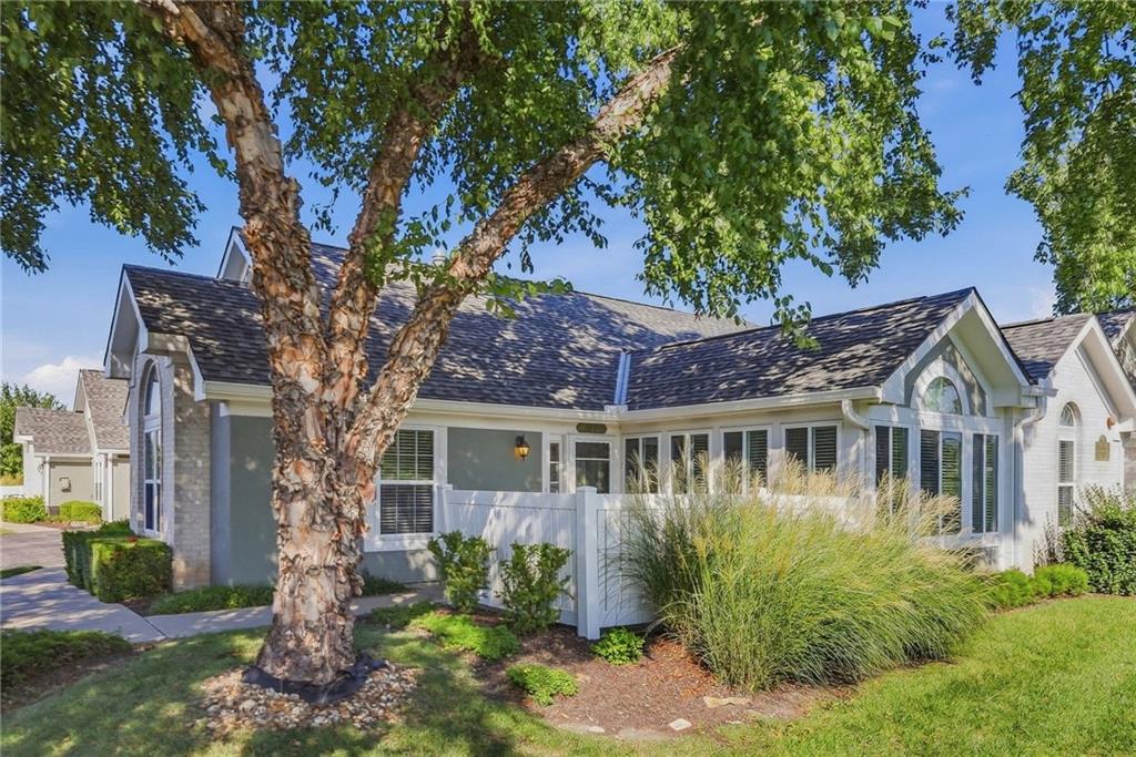 7104 Hedge Lane Terrace, Shawnee KS