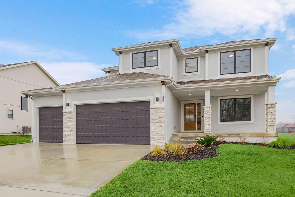 2327 Fishing Lane, Kearney MO