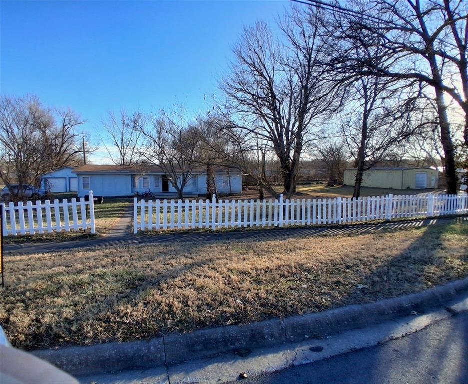 1103 Chestnut Street, Osawatomie KS