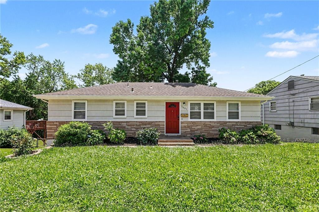 7601 E 76th Street, Kansas City MO