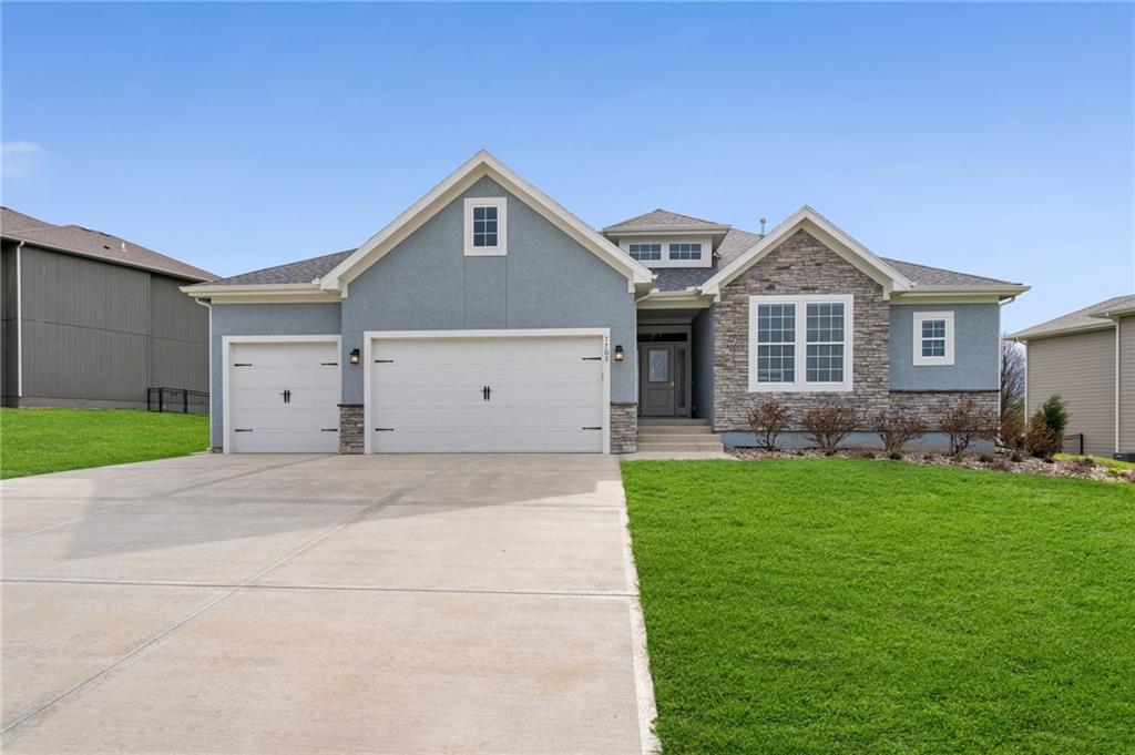7703 Green Street, Lenexa KS