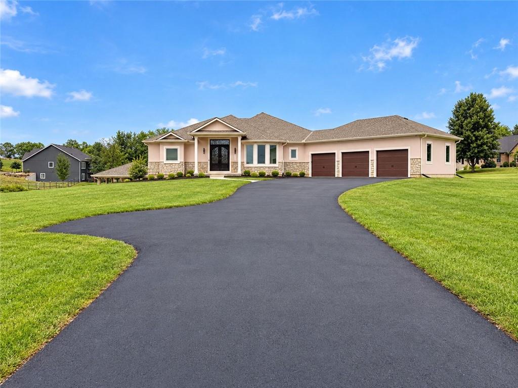 18144 Evans Road, Tonganoxie KS