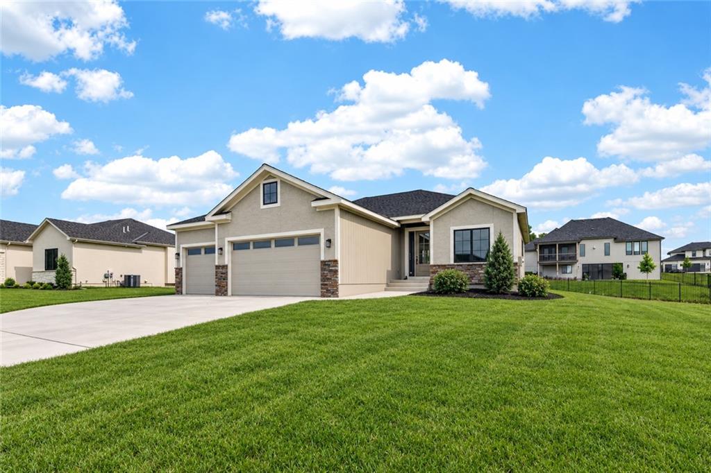 2605 NE Crestview Street, Blue Springs MO