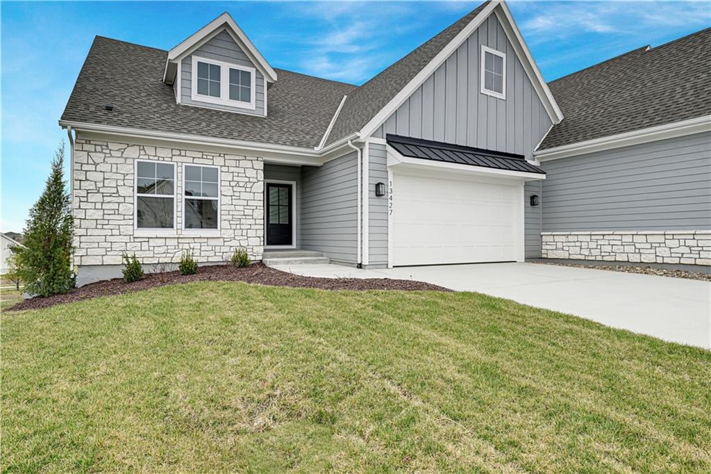 13427 W 174th Terrace, Overland Park KS
