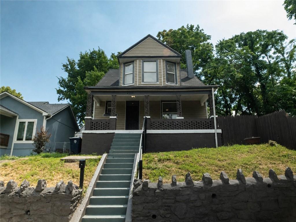 2011 MONTGALL Avenue, Kansas City MO