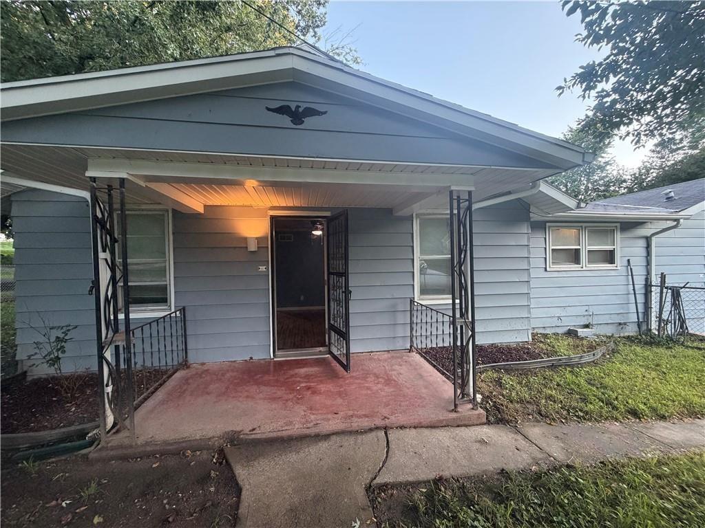 1516 E Highland Avenue, St Joseph MO