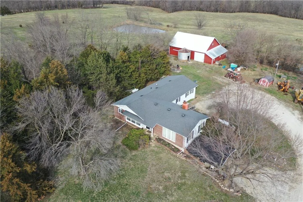 25998 Hemlock Road, Bevier MO