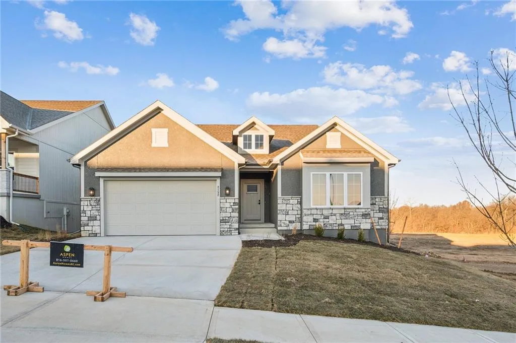 2152 Black Walnut Drive