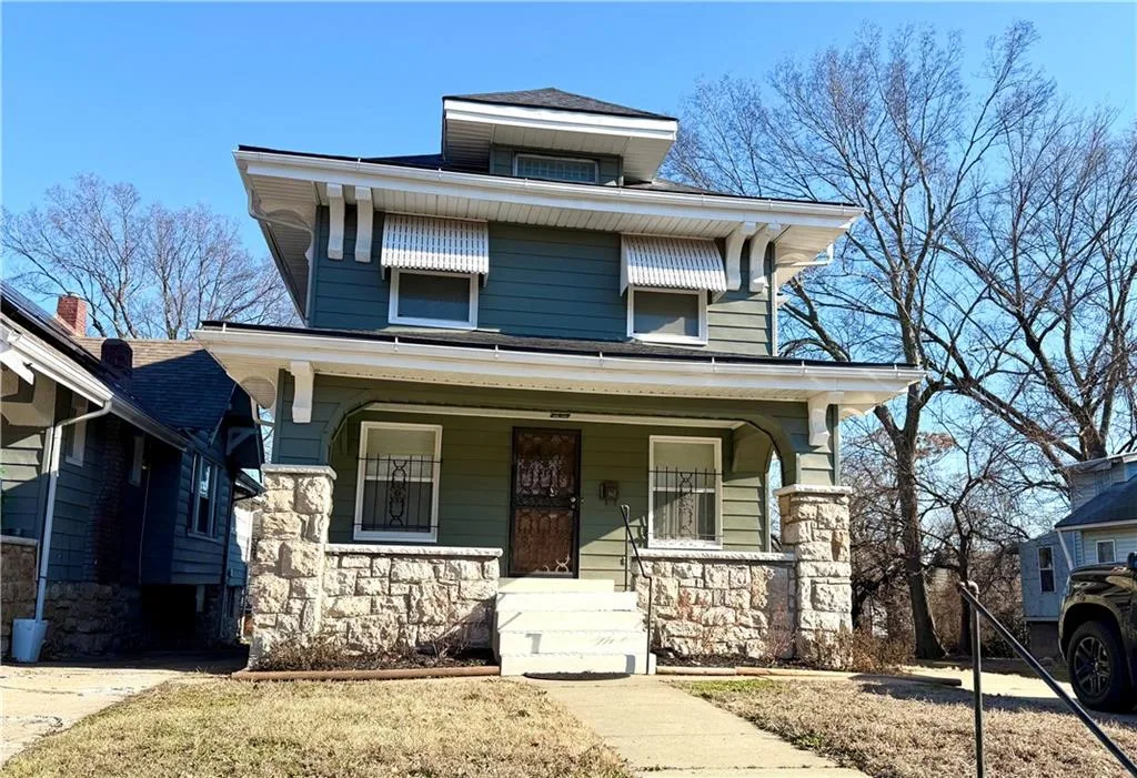 3811 College Avenue, Kansas City MO