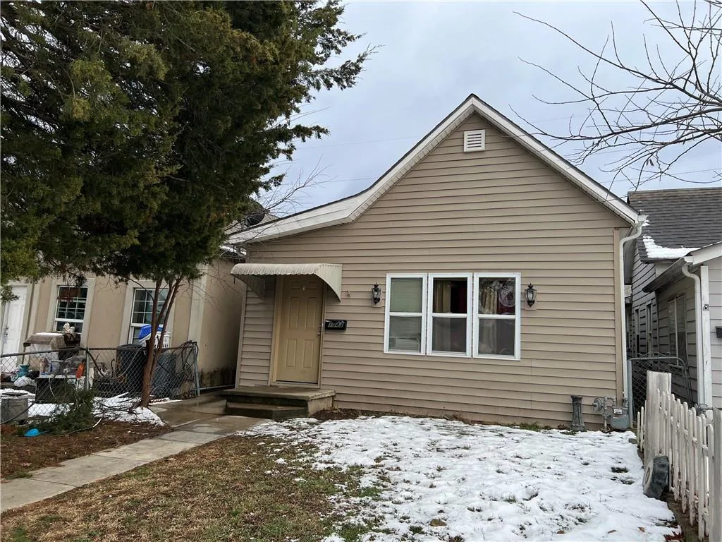1043 Hasbrook Avenue, Kansas City KS