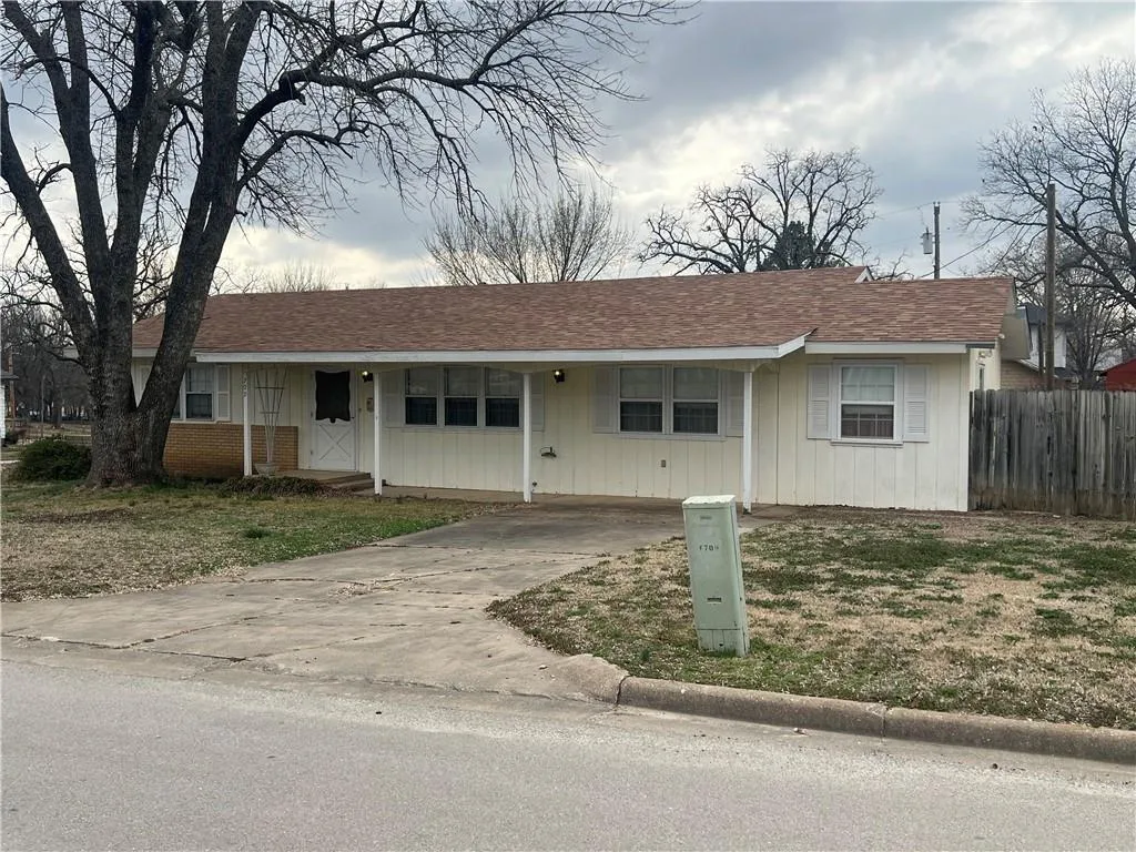 709 N Montgomery Street, Sedan KS