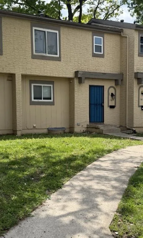 11613 Richmond Avenue, Kansas City, MO 64134 — photo 1 of 1
