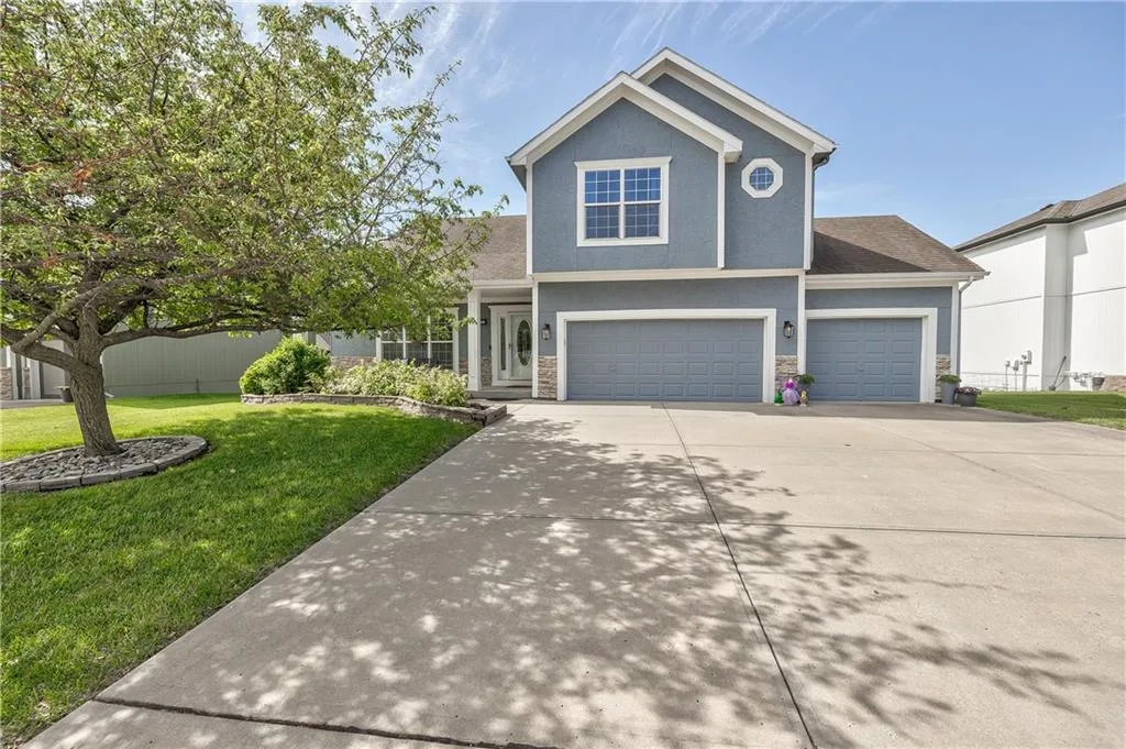 4605 NE 105th Street, Kansas City MO