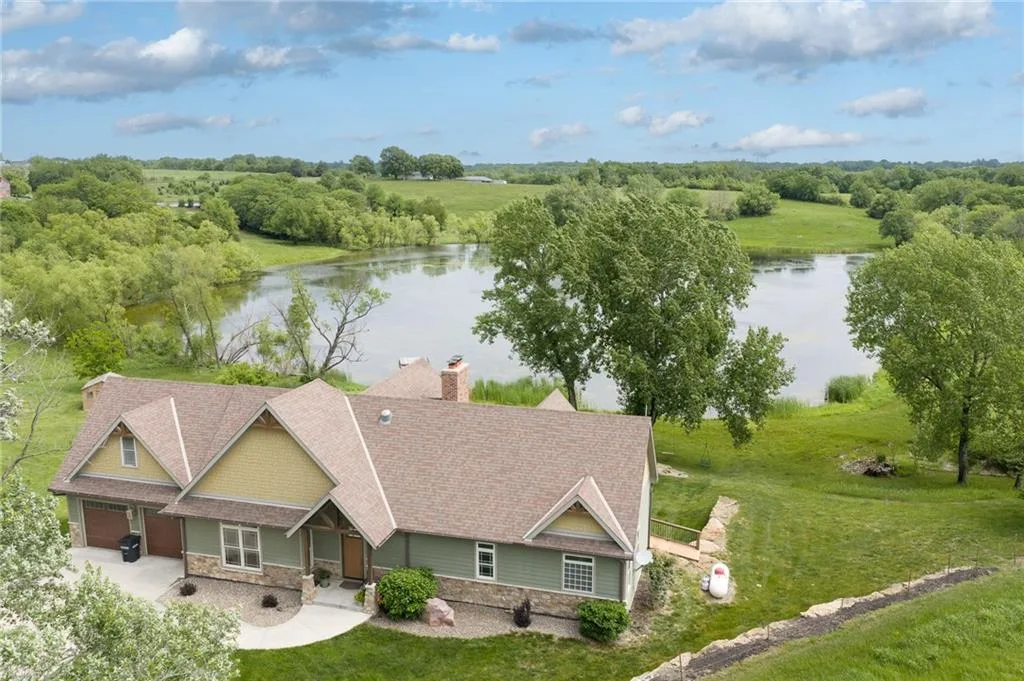 27362 187th Street, Leavenworth KS