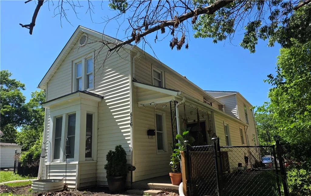 516 Linn Street