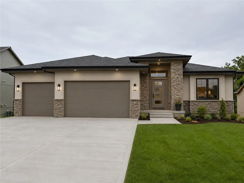 2717 NE 91st Place