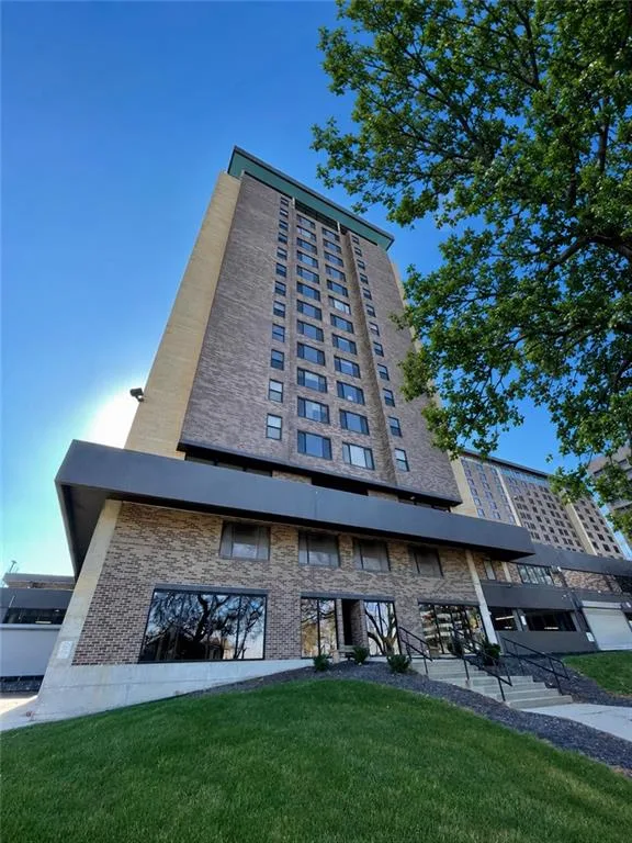 700 E 8th Street #4D, Kansas City MO
